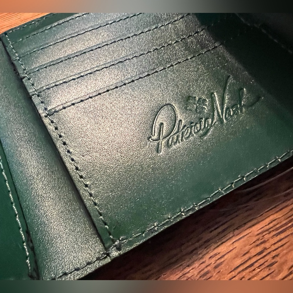 Patricia Nash Green Tooled Reiti Wallet - Picture 7 of 9